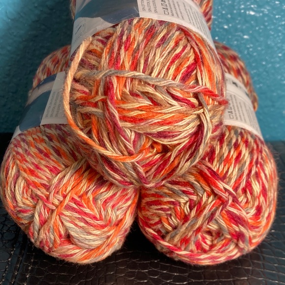 3 NWT Lion Brand Flikka 50% Cotton 50% Polyester Variegated Yarn in 701 Toucan - Picture 6 of 6